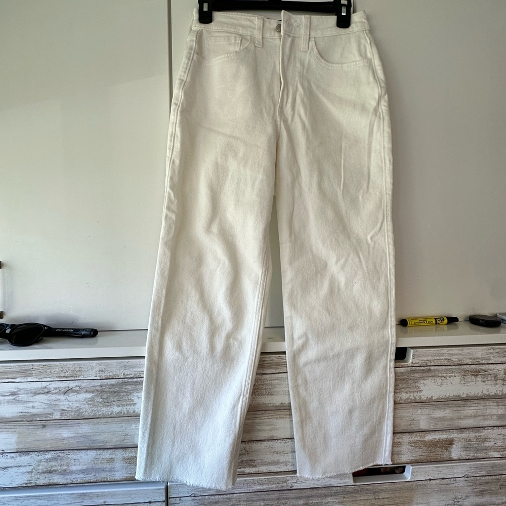 🤍 Hollister White High Rise Straight Leg Jeans W26 L25
